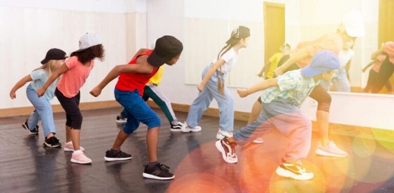 Move & Learn