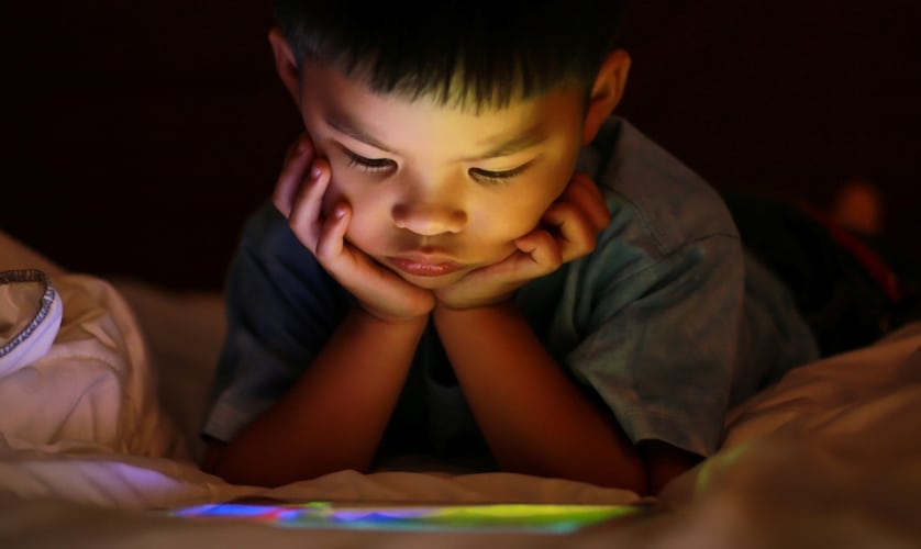 How Screen Time Impacts ADHD Brains: Effects And Tips To Limit Screen Time